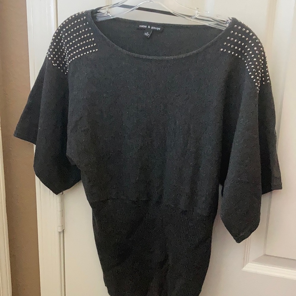 FINAL MARKDOWN Ladies embellished cable and gauge knit top medium